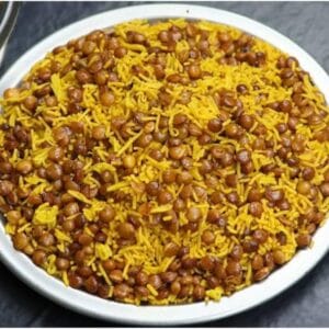 Dal Moth Namkeen crispy spicy Indian snack in bowl